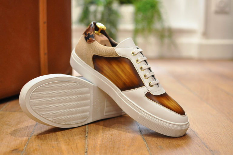Low top trainer blanc et cognac