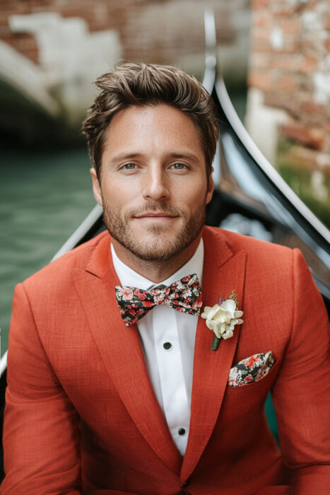 Costume sur mesure rouge-orange