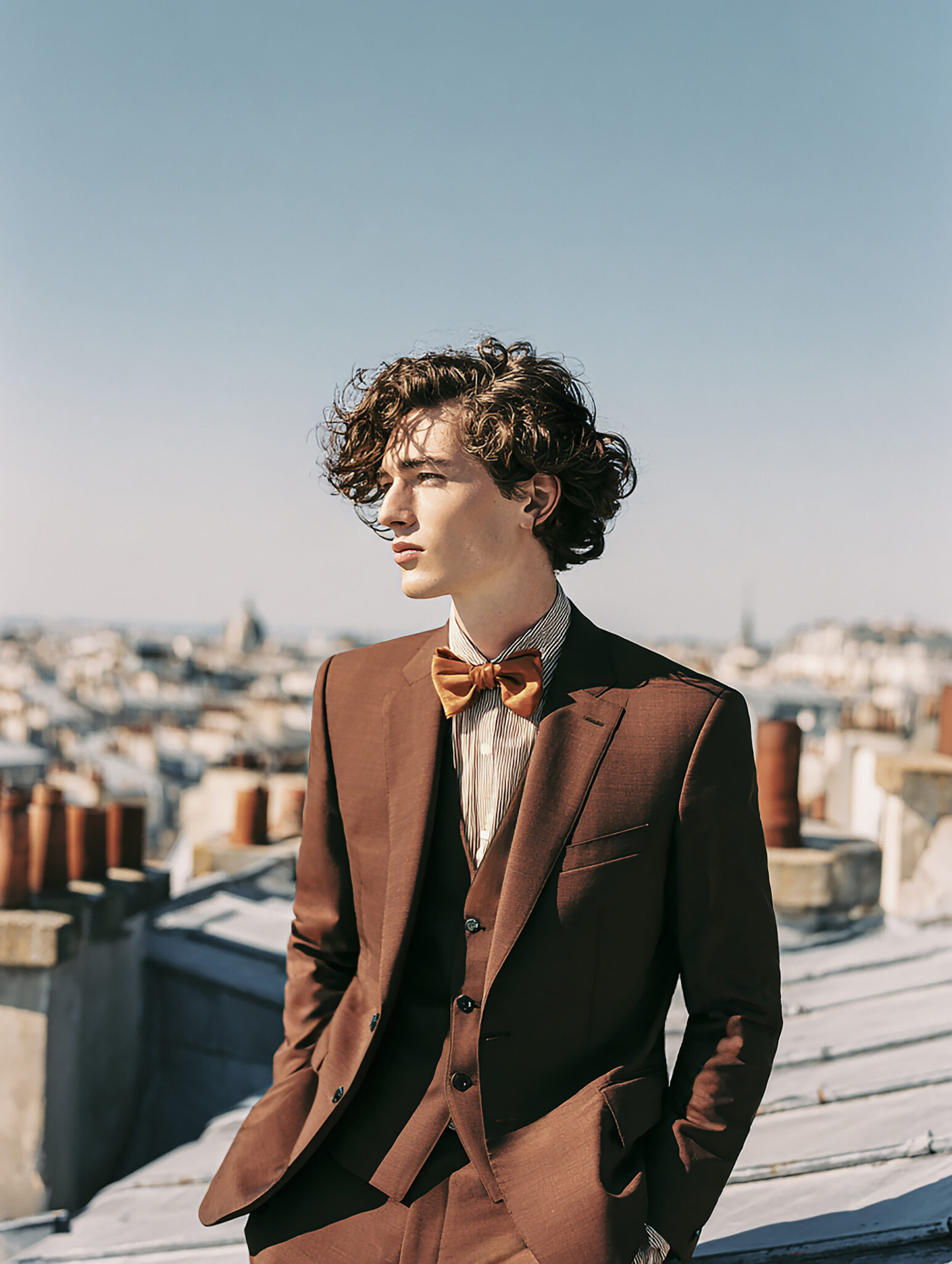 costume trois pièces marron cuivré sur mesure Chris von Martial